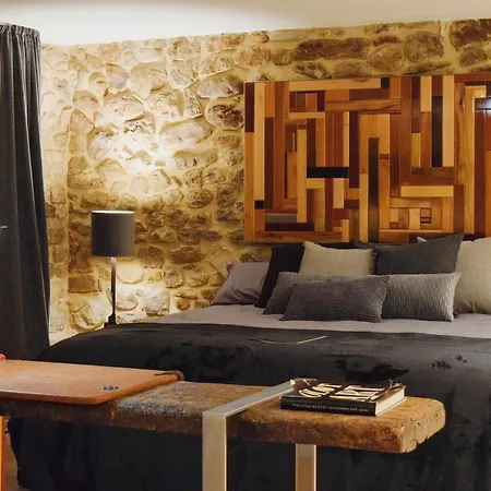Lägenhet Keldomenech Bed&art Luxury For Art Lover