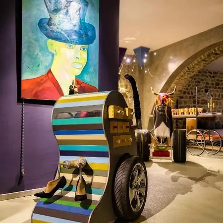 Keldomenech Bed&art Luxury For Art Lover